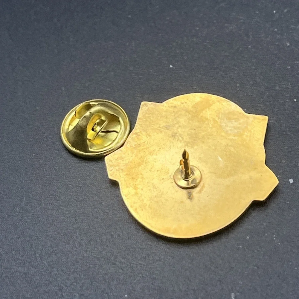 National Dart Association NDA 7 Seven Mark Lapel Hat‎ Pin